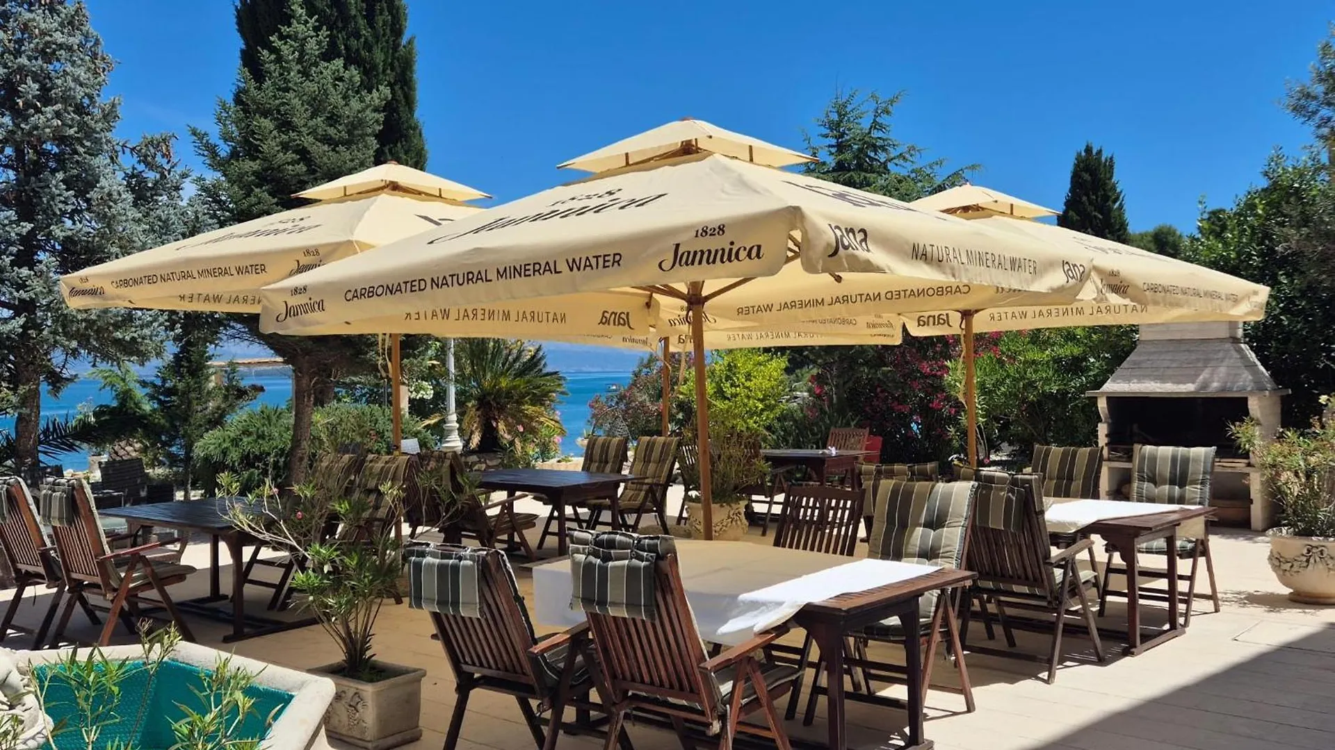 Vila Marco Polo Slatine 3*,  Croatia